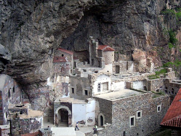 sumela-manastiri-02.jpg