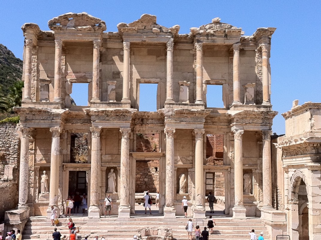 Efes Antik Kenti Nerede, Nasıl Gidilir? Gezilecek Yerler Selçuk